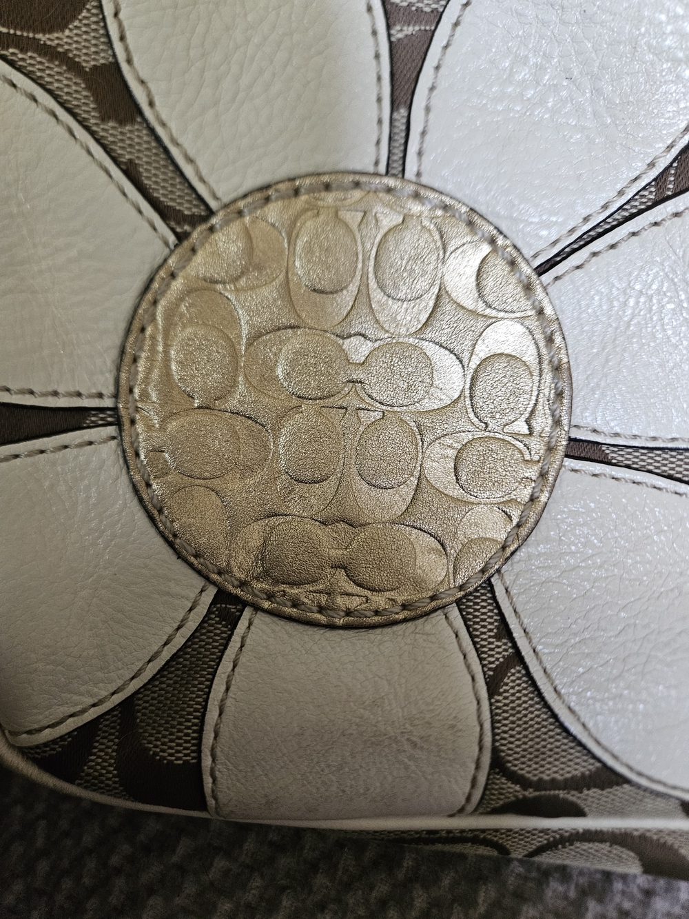 RARE Coach Bleecker POPPY Daisy Tote Purse  Khaki/White Daisy RARE Y2K - Picture 5 of 9